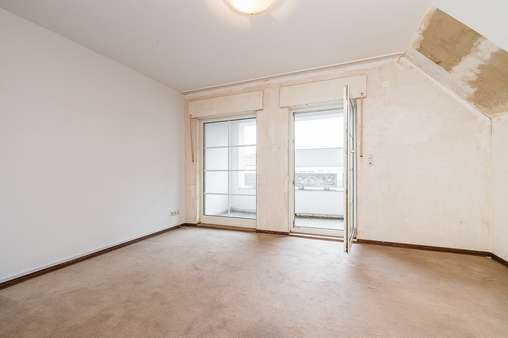 Zimmer OG - Doppelhaushälfte in 13503 Berlin mit 137m² kaufen