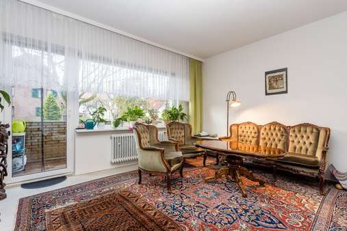 Wohnzimmer - Erdgeschosswohnung in 12207 Berlin mit 66m² kaufen