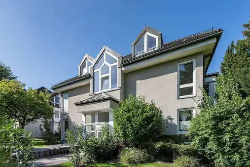 Bezugsfreie 3-Zimmer-Wohnung nahe des Schweizerhofparks..