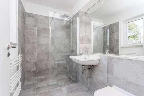 Ensuite-Badezimmer - Etagenwohnung in 15711 Königs Wusterhausen mit 104m² kaufen