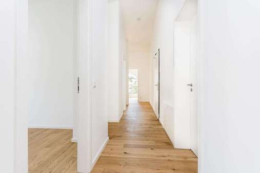 Flur - Dachgeschosswohnung in 15711 Königs Wusterhausen mit 84m² kaufen