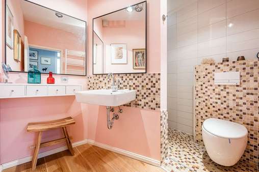Badezimmer - Bürofläche in 10117 Berlin mit 131m² kaufen