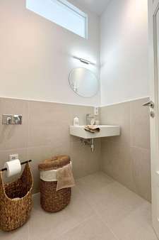 Gäste-WC - Dachgeschosswohnung in 13347 Berlin mit 99m² kaufen