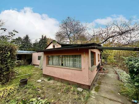 Laube vorne - Grundstück in 12623 Berlin mit 1086m² kaufen