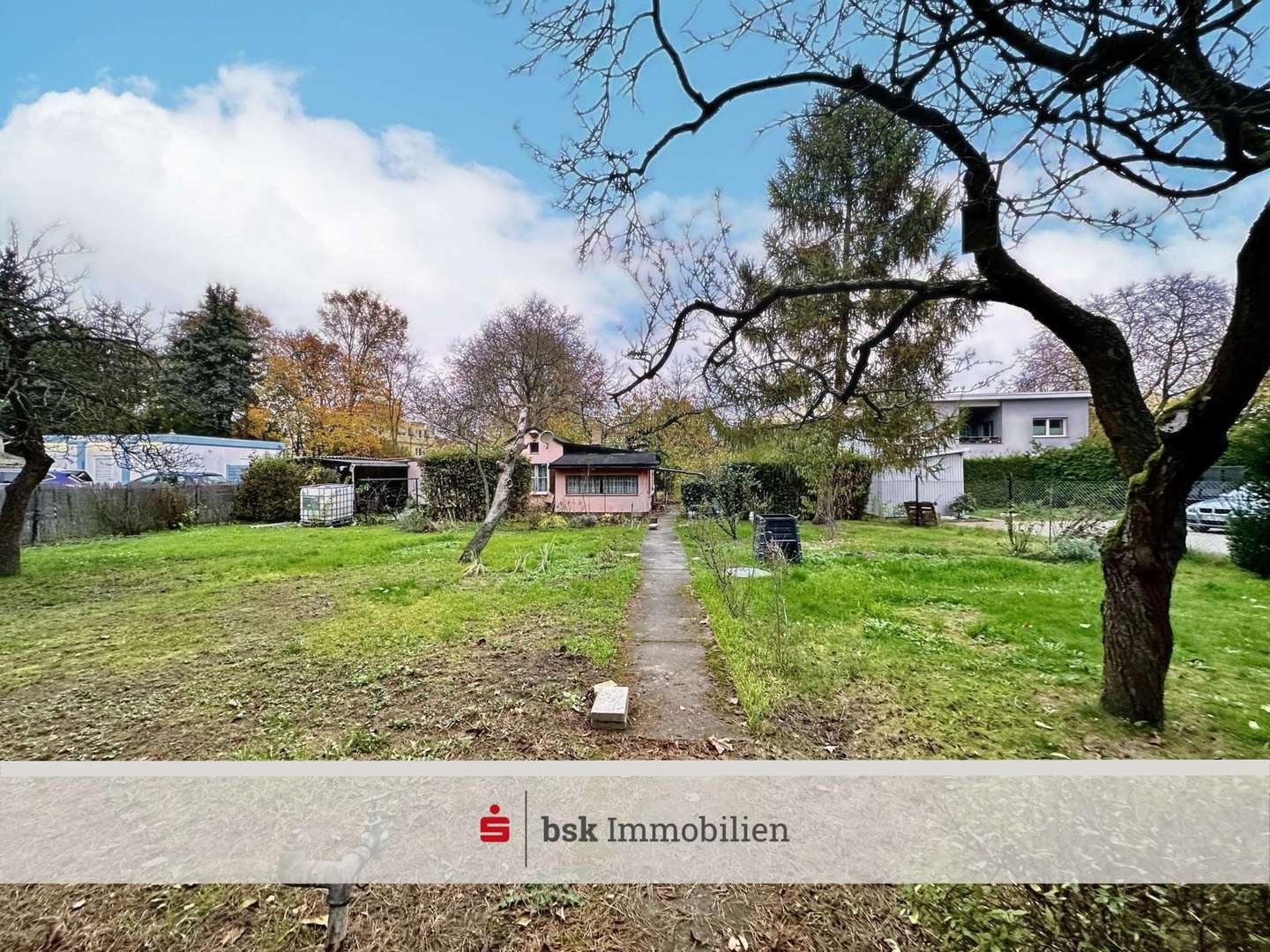 Vorderansicht - Grundstück in 12623 Berlin mit 1086m² kaufen