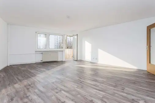 3-Zimmer-Wohnung mit großem Balkon nahe dem Kiesteich