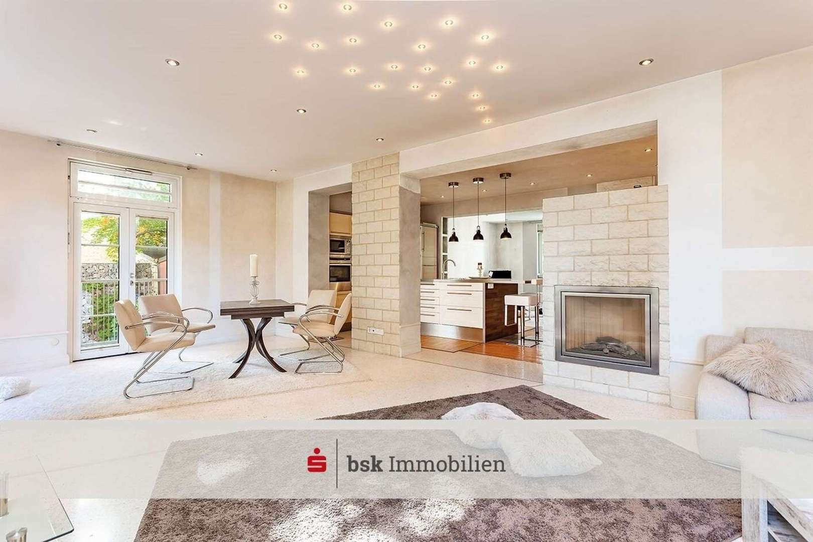 Wohnzimmer - Einfamilienhaus in 12524 Berlin mit 219m² kaufen