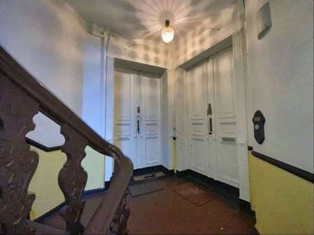 Hausflur Hausflur - Etagenwohnung in 10717 Berlin mit 119m² kaufen