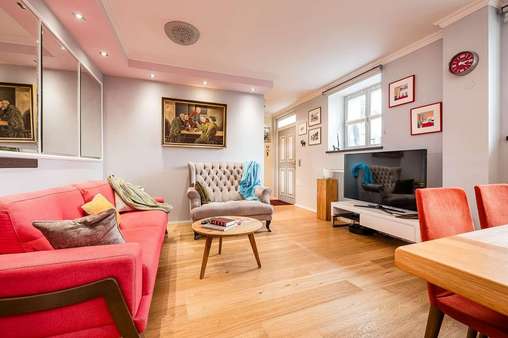Teileigentum als Ferienwohnung - Restaurant in 10117 Berlin mit 131m² kaufen
