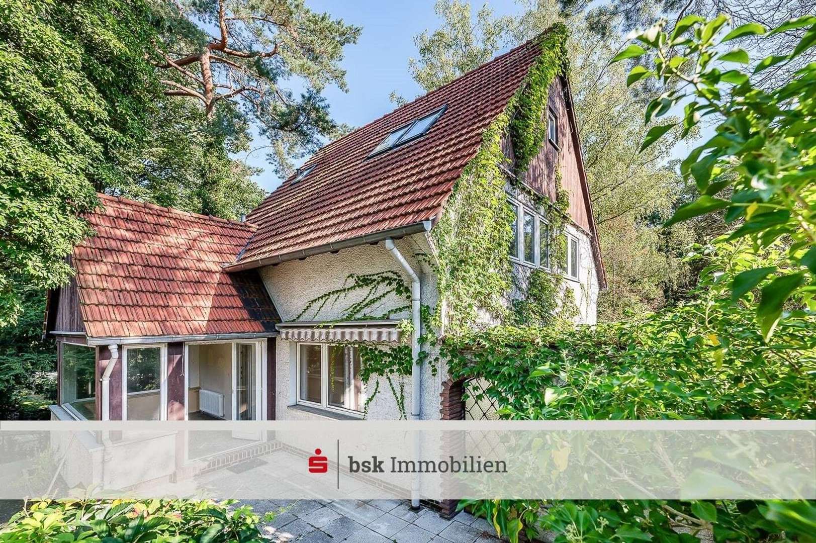Seitenansicht - Einfamilienhaus in 13465 Berlin mit 140m² kaufen