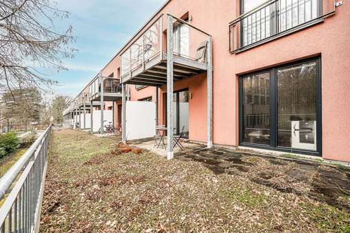 HInteransicht - Etagenwohnung in 14195 Berlin mit 28m² kaufen