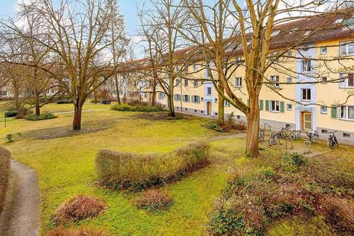 Blick aus dem Küchenfenster - Etagenwohnung in 12555 Berlin mit 33m² kaufen
