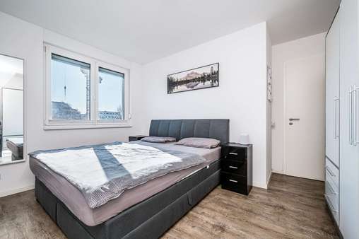 Schlafzimmer - Etagenwohnung in 12529 Schönefeld mit 75m² kaufen