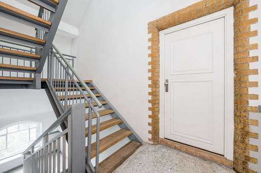 Hausflur - Dachgeschosswohnung in 10115 Berlin mit 144m² kaufen