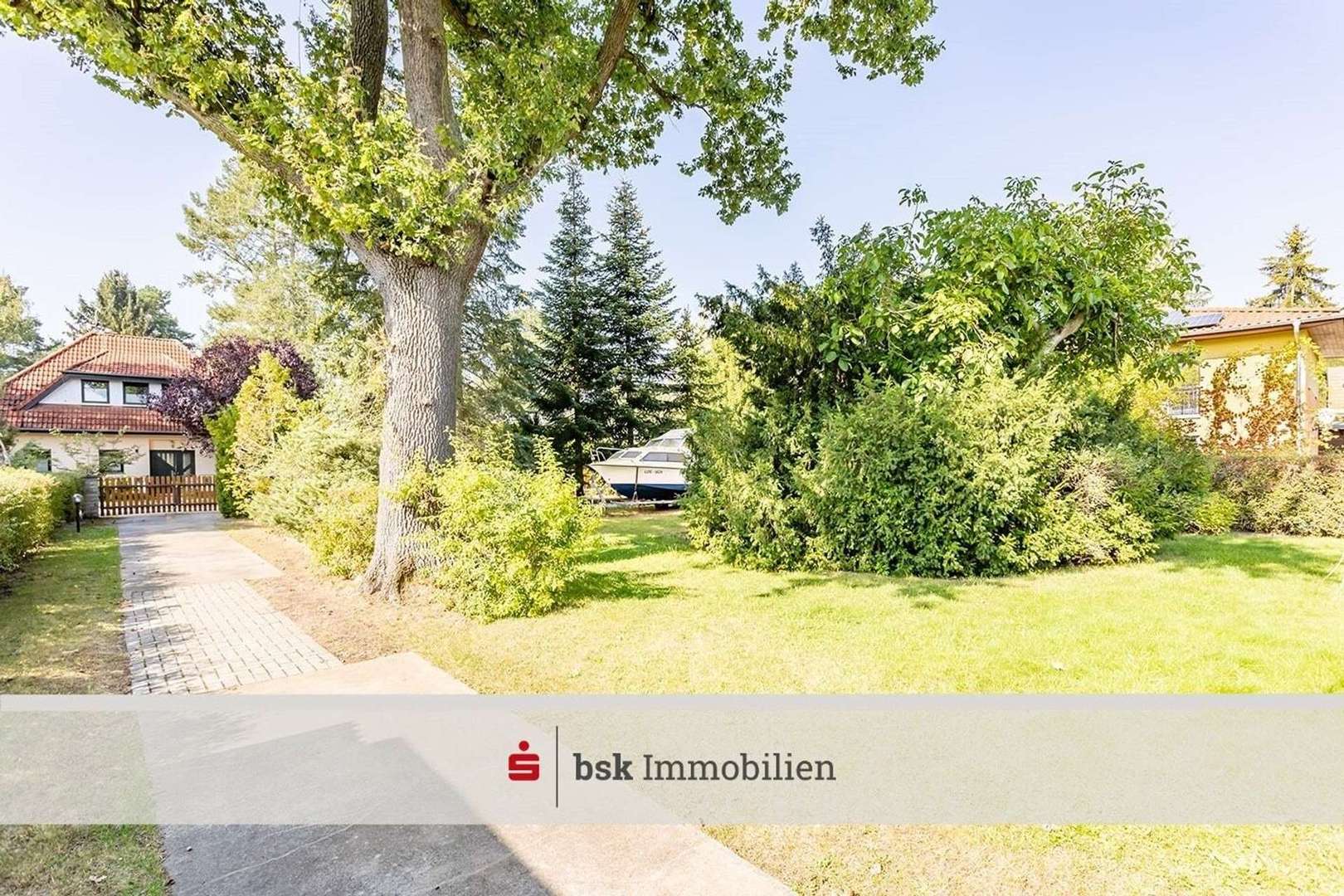 Auffahrt - Grundstück in 12527 Berlin mit 580m² kaufen