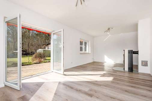 Wohnzimmer - Einfamilienhaus in 16567 Mühlenbecker Land mit 95m² kaufen