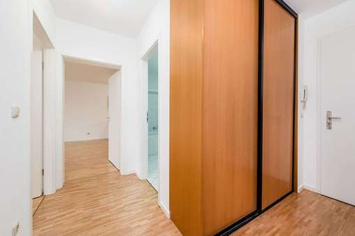 Flur - Etagenwohnung in 10409 Berlin mit 60m² kaufen
