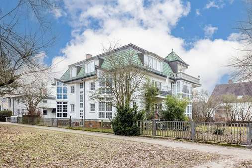 Außenansicht - Mehrfamilienhaus in 13503 Berlin mit 722m² als Kapitalanlage kaufen