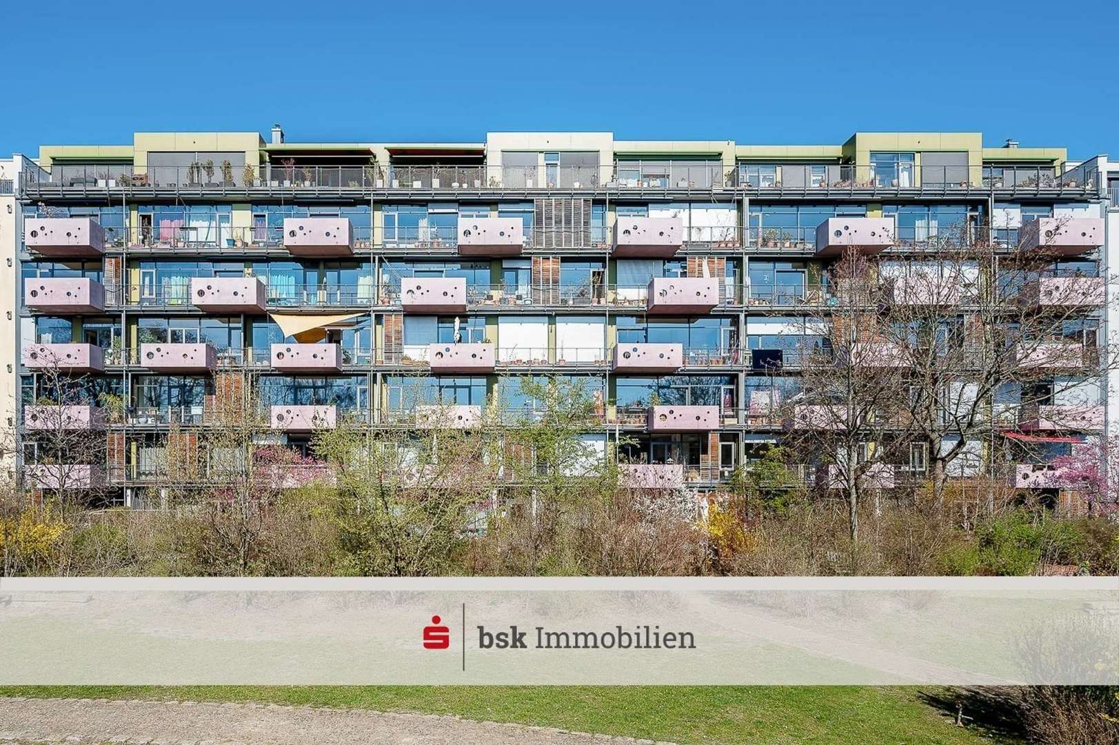 Hausansicht - Etagenwohnung in 10965 Berlin mit 98m² kaufen