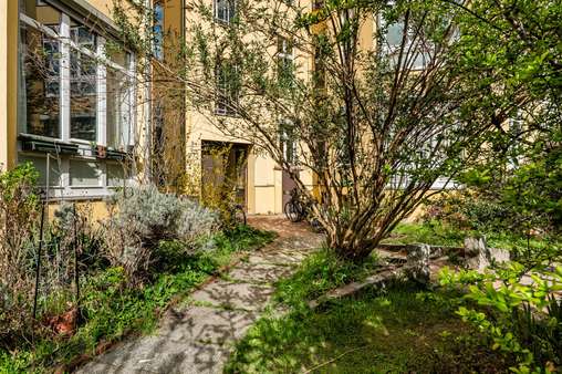 Innenhof - Etagenwohnung in 10969 Berlin mit 136m² kaufen