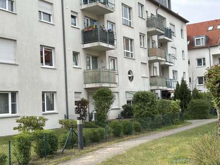 Rückseite des Hauses - Terrassen-Wohnung in 15745 Wildau mit 38m² kaufen