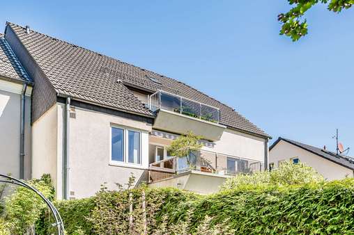 Blick auf den Balkon - Etagenwohnung in 13589 Berlin mit 84m² kaufen