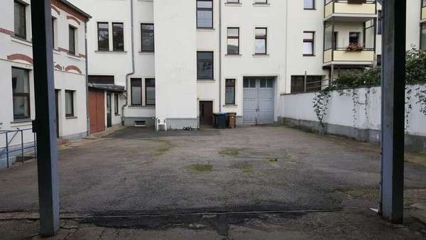 Hofgelände_HS91a - Mehrfamilienhaus in 09130 Chemnitz mit 562m² kaufen