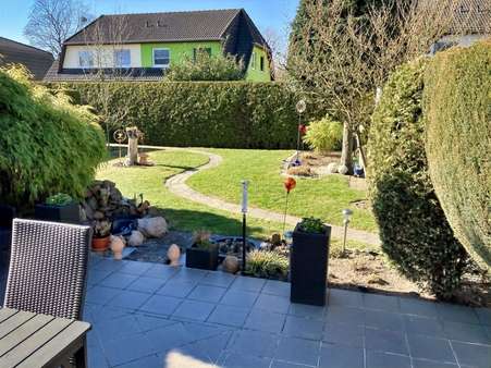 Terrasse mit Garten - Einfamilienhaus in 15345 Altlandsberg mit 108m² kaufen