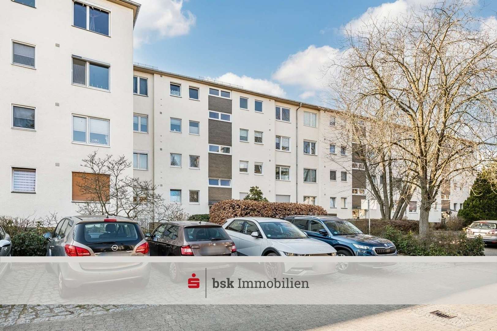 Hausansicht - Etagenwohnung in 13581 Berlin mit 80m² kaufen