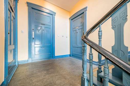 Treppenhaus - Wohn- / Geschäftshaus in 13509 Berlin mit 918m² als Kapitalanlage kaufen
