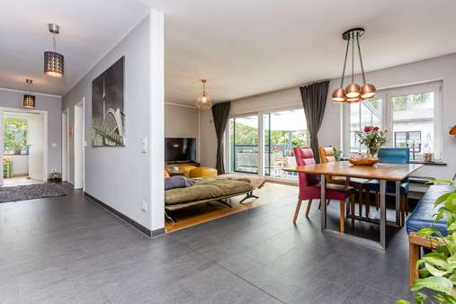 Offener Wohn- und Essbereich Offener Wohn- und Essbereich - Einfamilienhaus in 13059 Berlin mit 100m² kaufen