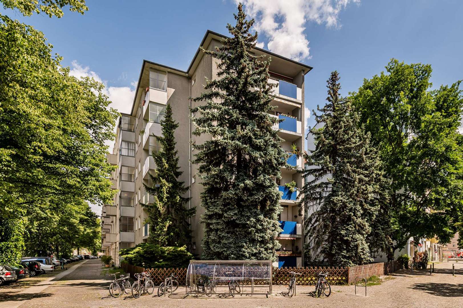 Seitenansicht Seitenansicht - Mehrfamilienhaus in 10587 Berlin mit 0m² als Kapitalanlage kaufen