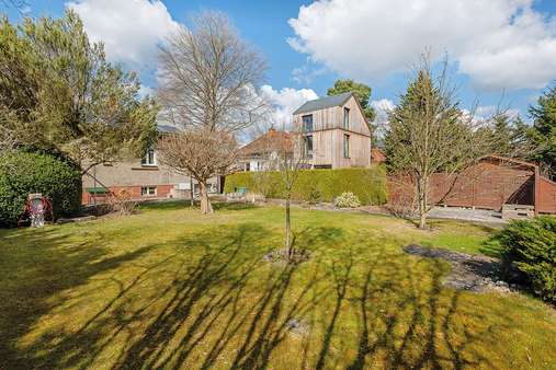 Grundstück Grundstück - Einfamilienhaus in 12623 Berlin mit 84m² kaufen