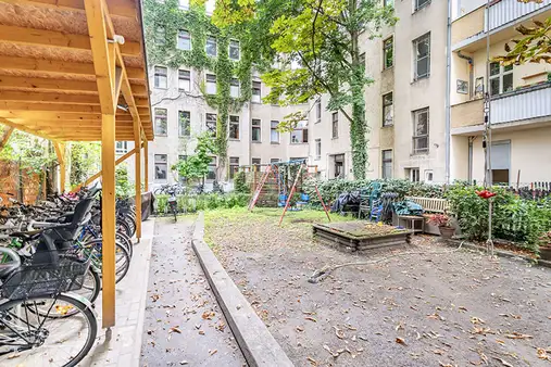 Außergewöhnliche Dachgeschosswohnung nahe des Winterfeldtplatzes