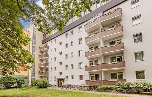 Rückansicht Rückansicht - Etagenwohnung in 10969 Berlin mit 57m² kaufen