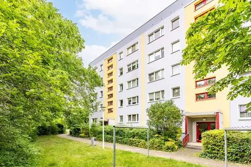 Frei beziehbare 3-Zimmer-Wohnung nähe Gärten der Welt