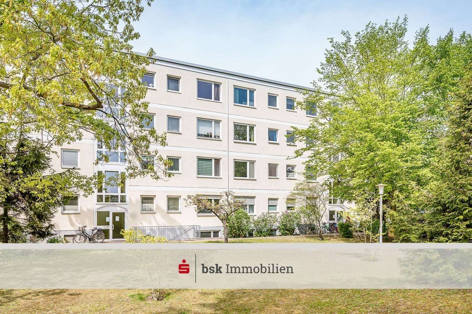 Aussenansicht - Etagenwohnung in 13595 Berlin mit 69m² kaufen