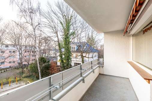 Balkon - Etagenwohnung in 12207 Berlin mit 93m² kaufen