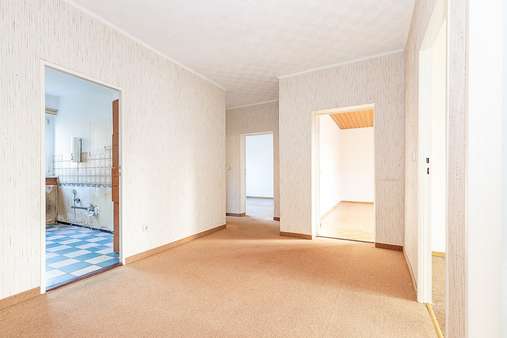 Flur - Etagenwohnung in 12207 Berlin mit 93m² kaufen
