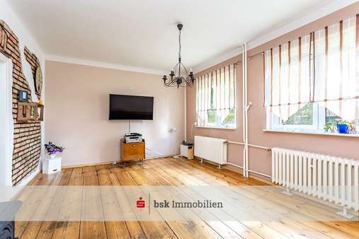 Wohnzimmer - Einfamilienhaus in 16356 Werneuchen mit 115m² kaufen