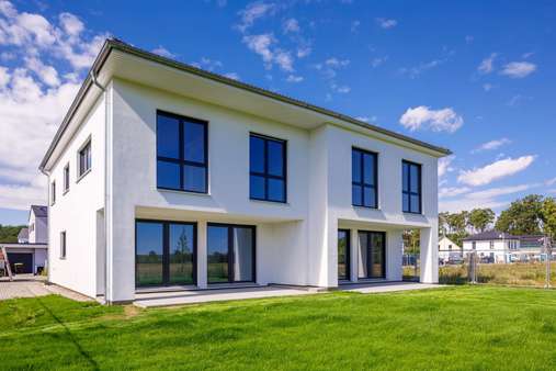 Beispiel_Garten - Doppelhaushälfte in 14547 Beelitz mit 162m² kaufen