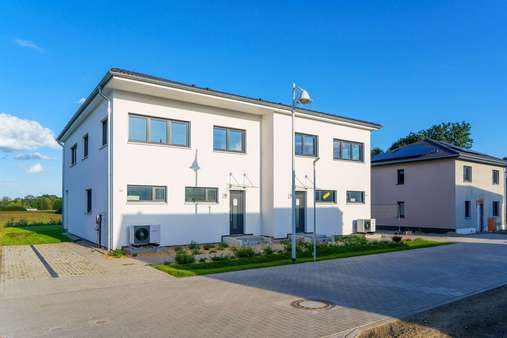 Beispiel_Vorderansicht - Doppelhaushälfte in 14547 Beelitz mit 162m² kaufen