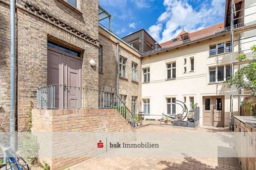 Innenhof - Erdgeschosswohnung in 14471 Potsdam mit 80m² kaufen