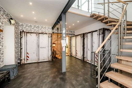 Eingangsbereich - Einfamilienhaus in 13125 Berlin mit 240m² kaufen