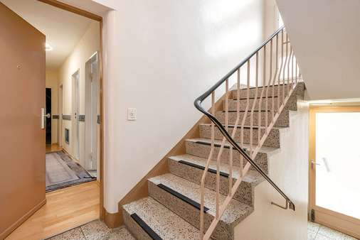 Treppenhaus - Erdgeschosswohnung in 13467 Berlin mit 58m² kaufen