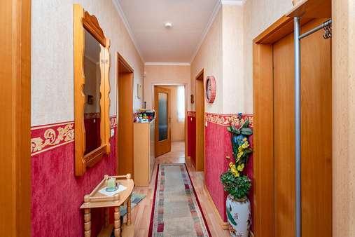 Flur EG Flur EG - Einfamilienhaus in 13053 Berlin mit 130m² kaufen