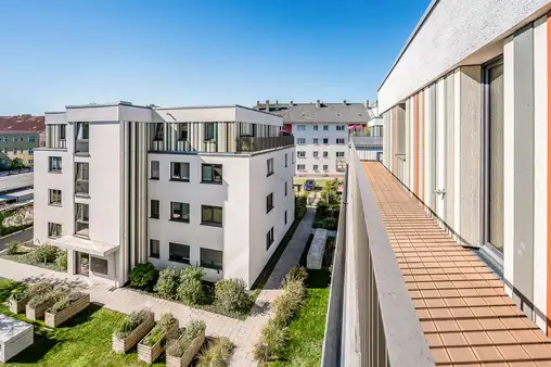Erstbezug: 3 Zimmer Terrassenwunder in Alt-Hohenschönhausen