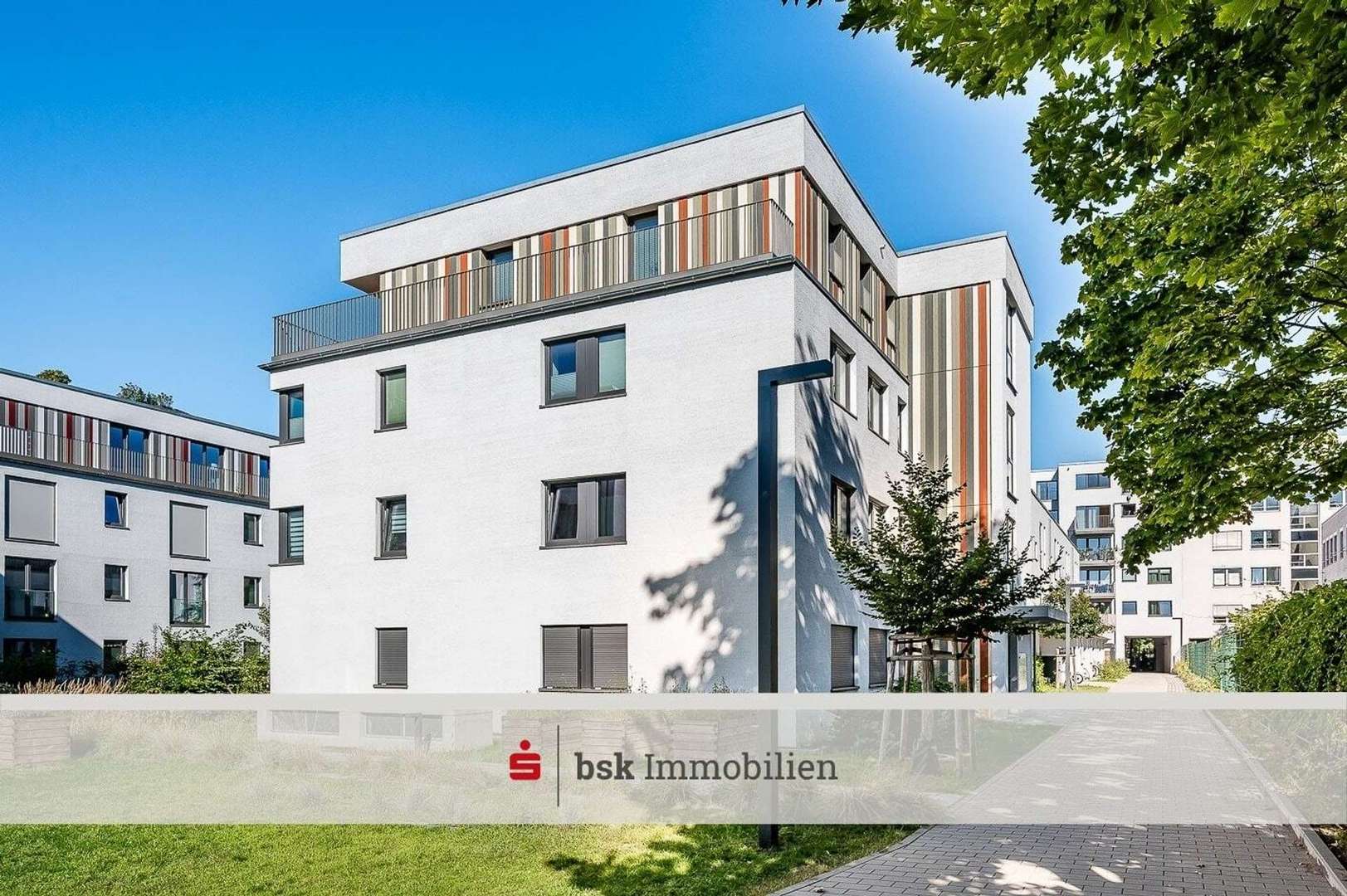 Gebäudeansicht Gebäudeansicht - Penthouse-Wohnung in 13055 Berlin mit 88m² kaufen