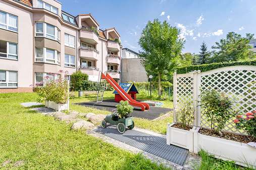 Innenhof Innenhof - Etagenwohnung in 10315 Berlin mit 69m² kaufen