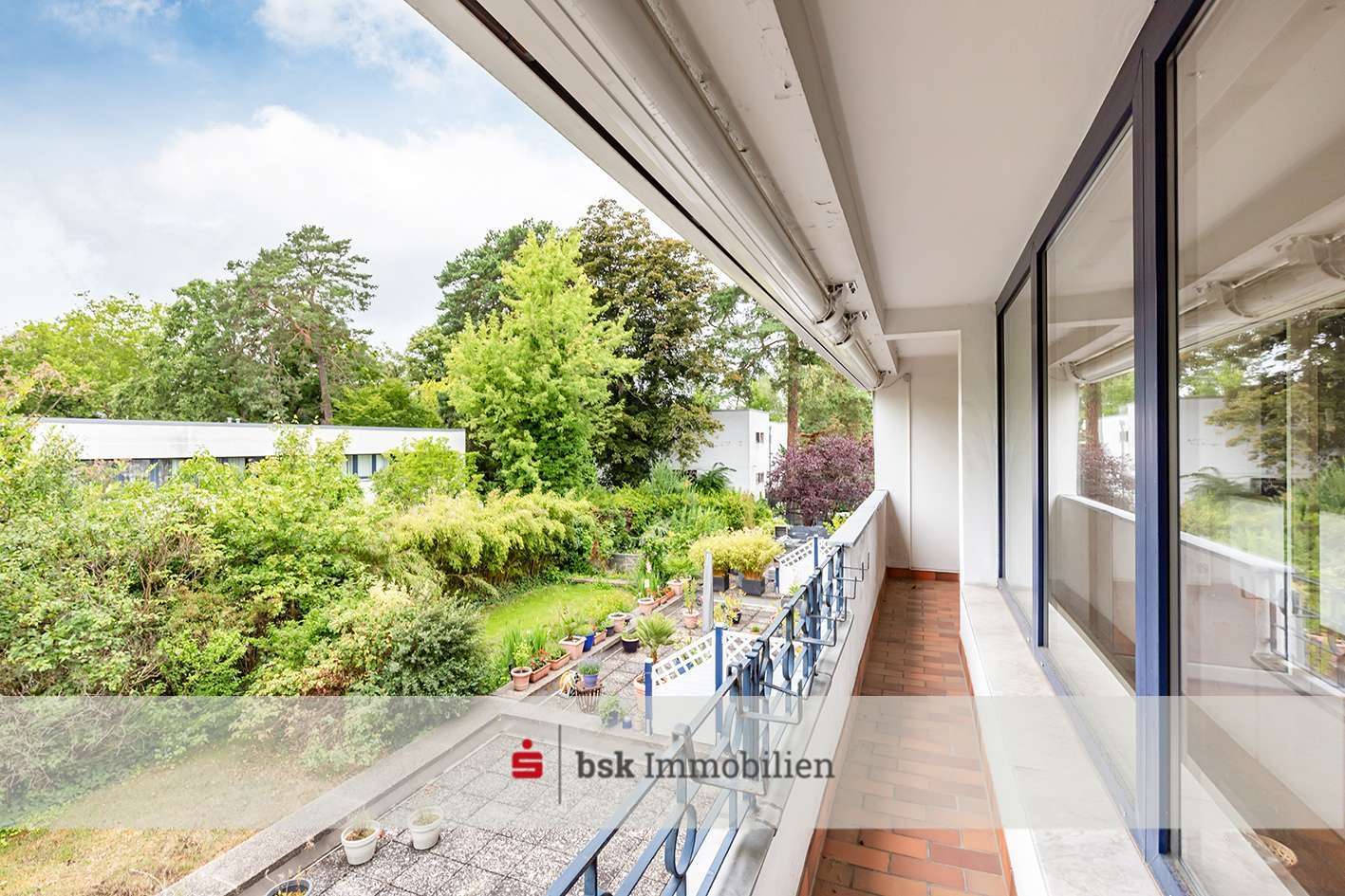 Ausblick vom Balkon - Etagenwohnung in 14199 Berlin mit 91m² kaufen